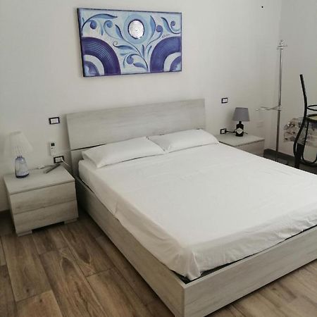 Delcicer Casa Vacanze O Camera Privata ガラティーナ エクステリア 写真