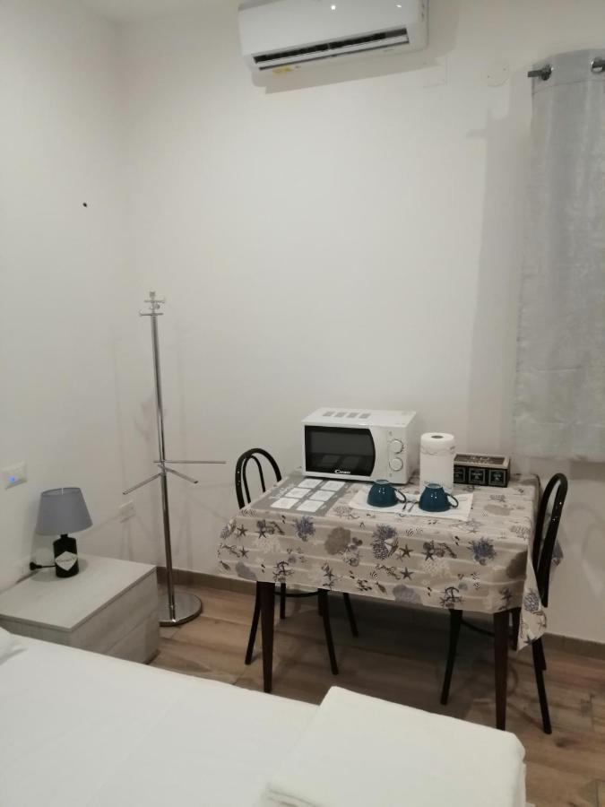 Delcicer Casa Vacanze O Camera Privata ガラティーナ エクステリア 写真